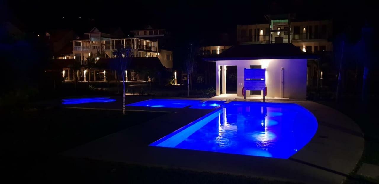 Bay 4 Eden Island Apartment Bagian luar foto